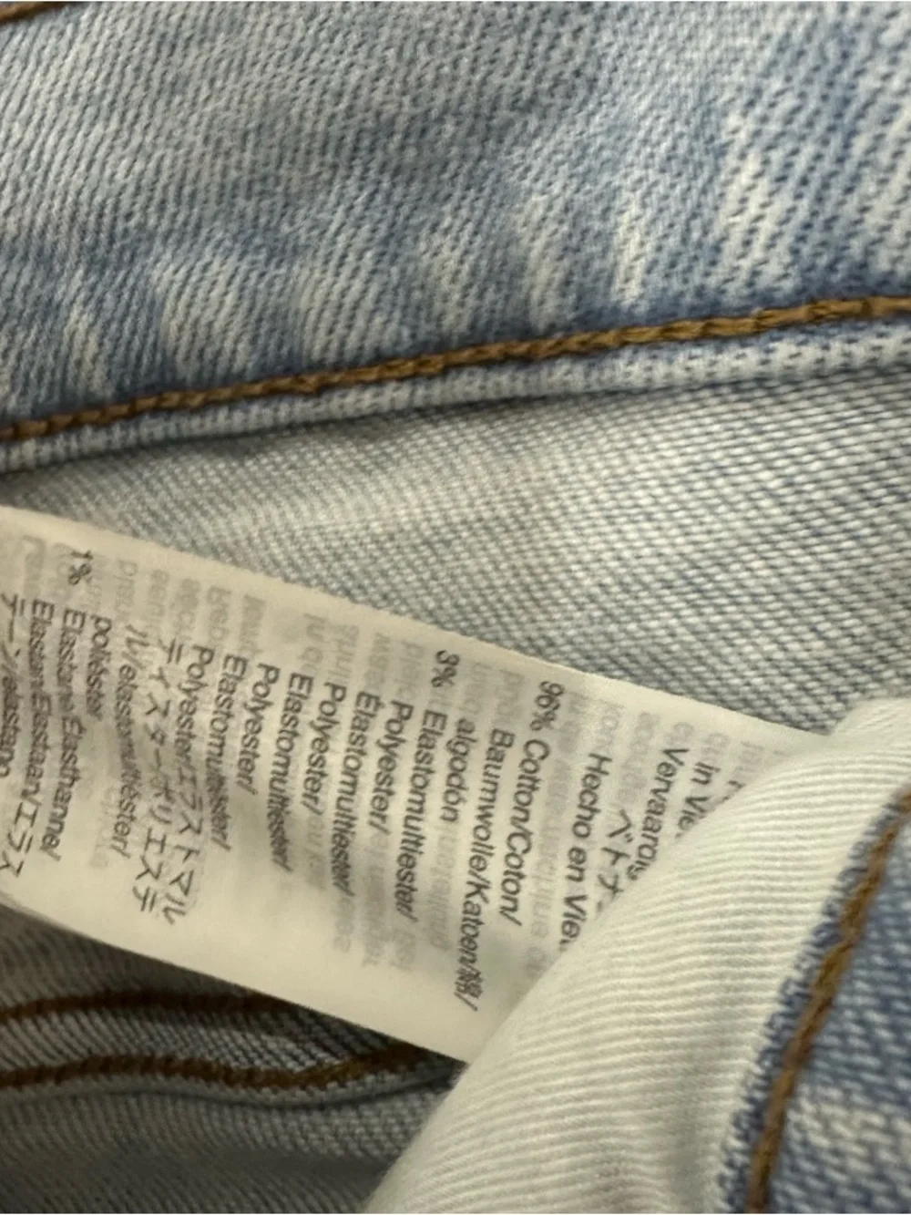 Madewell Mid Rise Classic Straight Light Wash Distressed Jeans 28